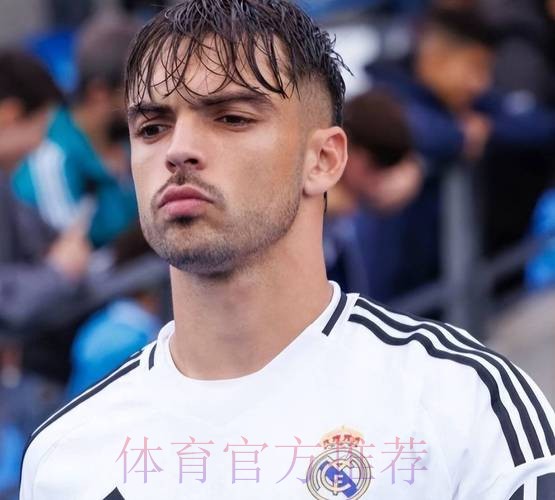 阿韦罗亚：阿扎尔状态非常猛 需给阿森西奥时间